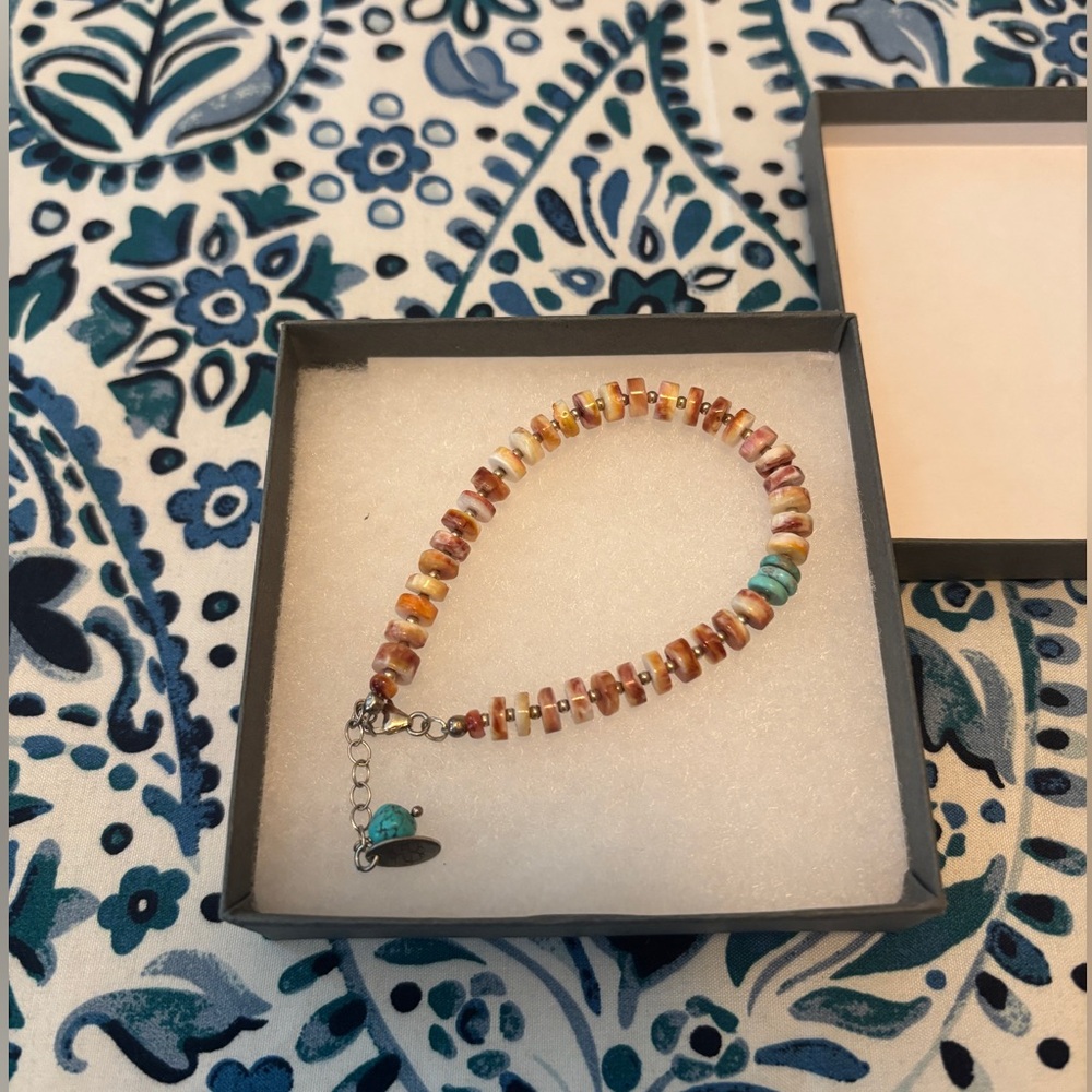 Anne Vaughan Designs Spiny Oyster And Turquoise Bracelet - Picture 2 of 2